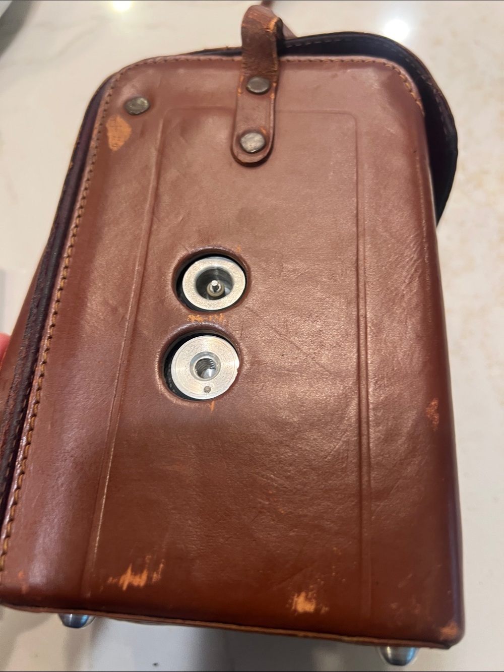 Twin-Lens Vintage Ciro- flex Film Camera in Black with Brown Case - Picture 6 of 7